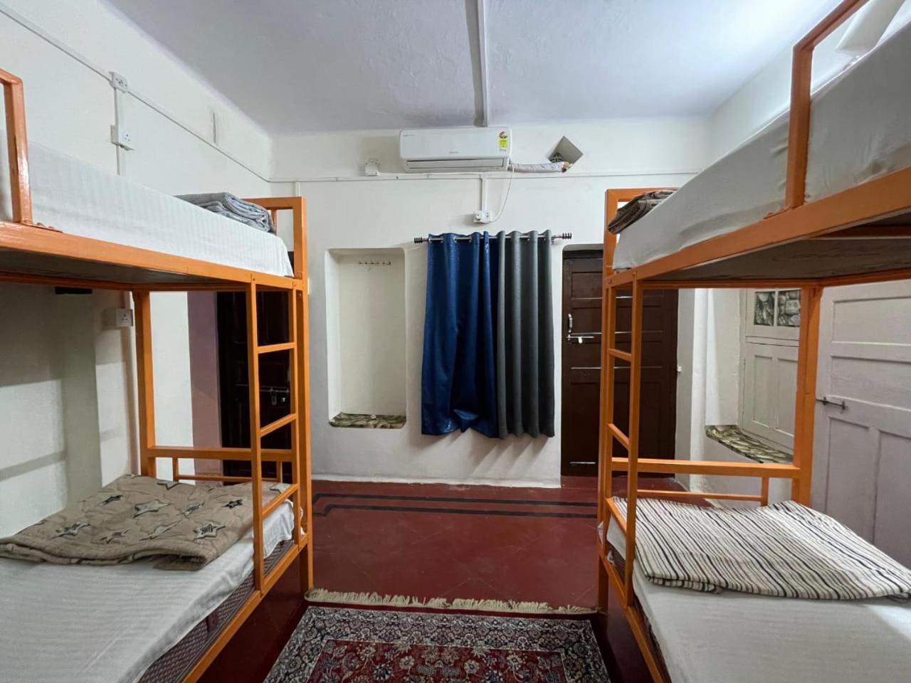 Inka Kashi Hostel バラナシ エクステリア 写真