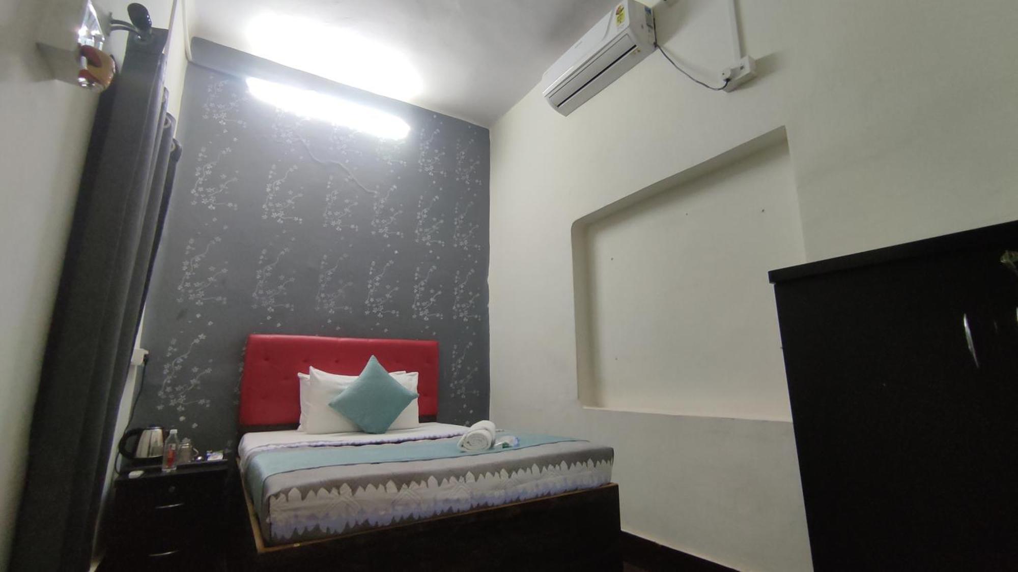 Inka Kashi Hostel バラナシ エクステリア 写真
